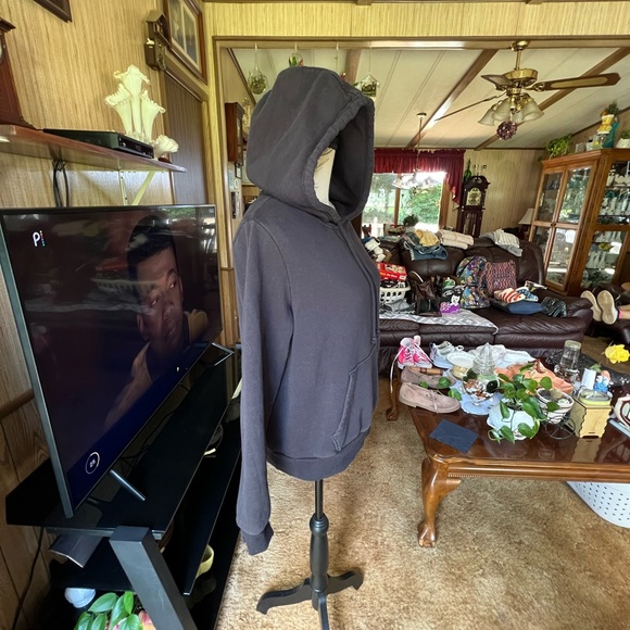 🖤Woman’s or mens H&M I like my eyelashes as black as my heart hoodie🖤 - Picture 12 of 16